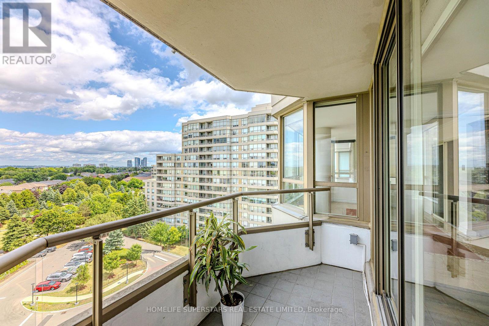 1005 - 7 Townsgate Drive, Vaughan, Ontario  L4J 7Z9 - Photo 22 - N12943366