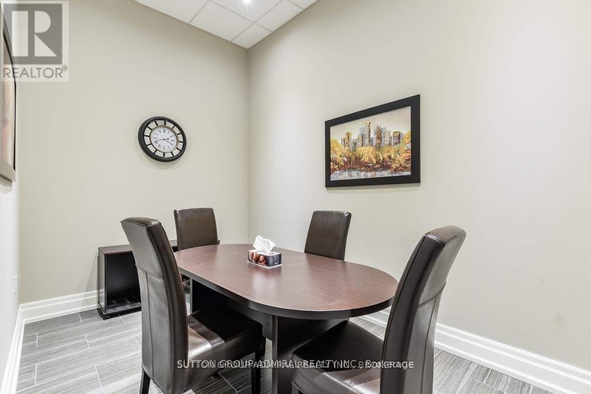 105 - 10376 Yonge Street, Richmond Hill, Ontario  L4C 3B8 - Photo 12 - N12943390