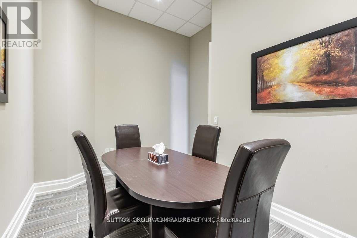 105 - 10376 Yonge Street, Richmond Hill, Ontario  L4C 3B8 - Photo 13 - N12943390