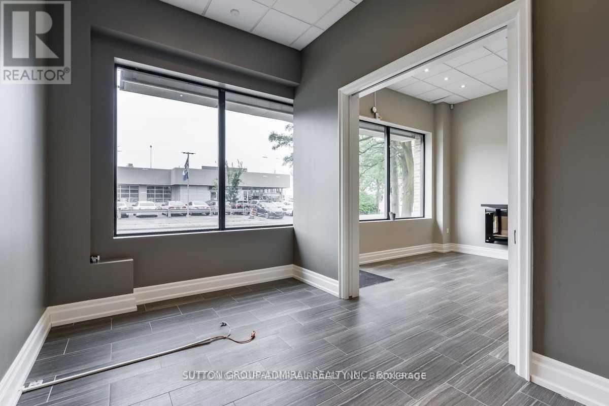 105 - 10376 Yonge Street, Richmond Hill, Ontario  L4C 3B8 - Photo 7 - N12943390