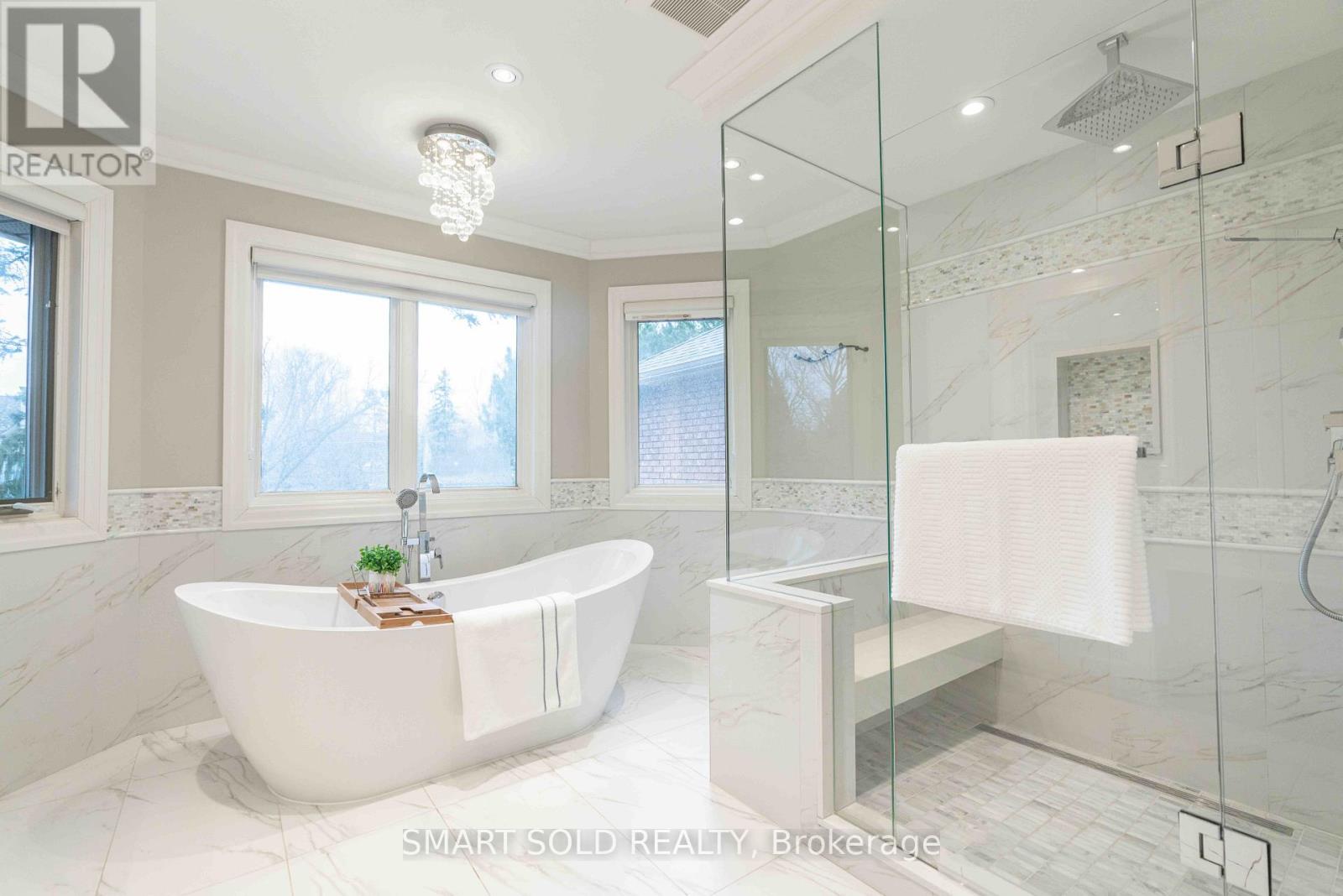 107 Arnold Avenue, Vaughan, Ontario  L4J 1B6 - Photo 28 - N12943408