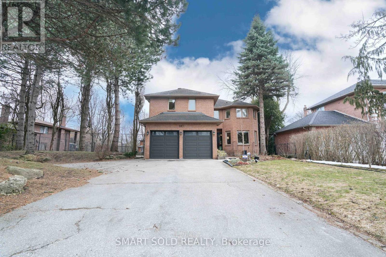 107 Arnold Avenue, Vaughan, Ontario  L4J 1B6 - Photo 3 - N12943408