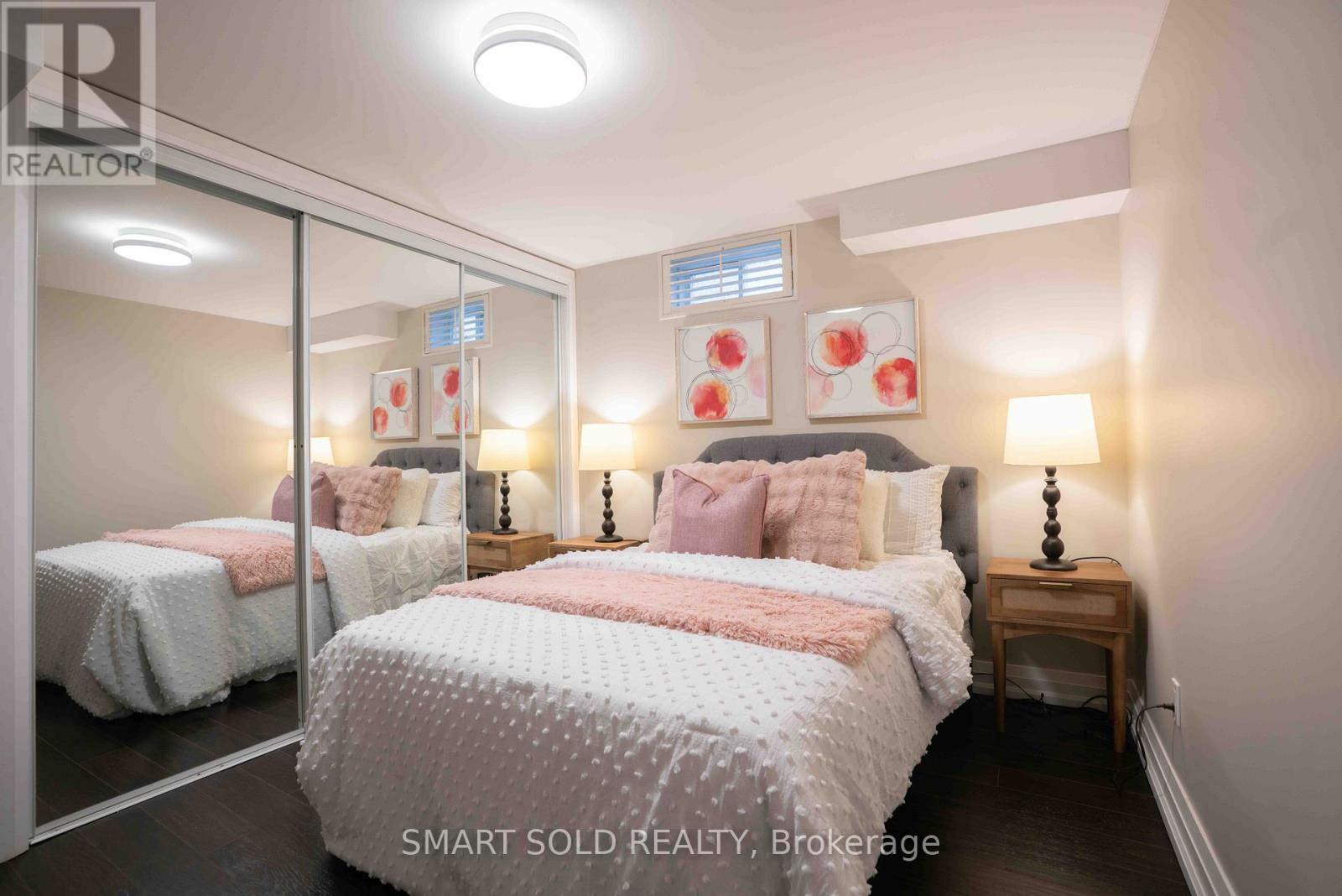 107 Arnold Avenue, Vaughan, Ontario  L4J 1B6 - Photo 38 - N12943408