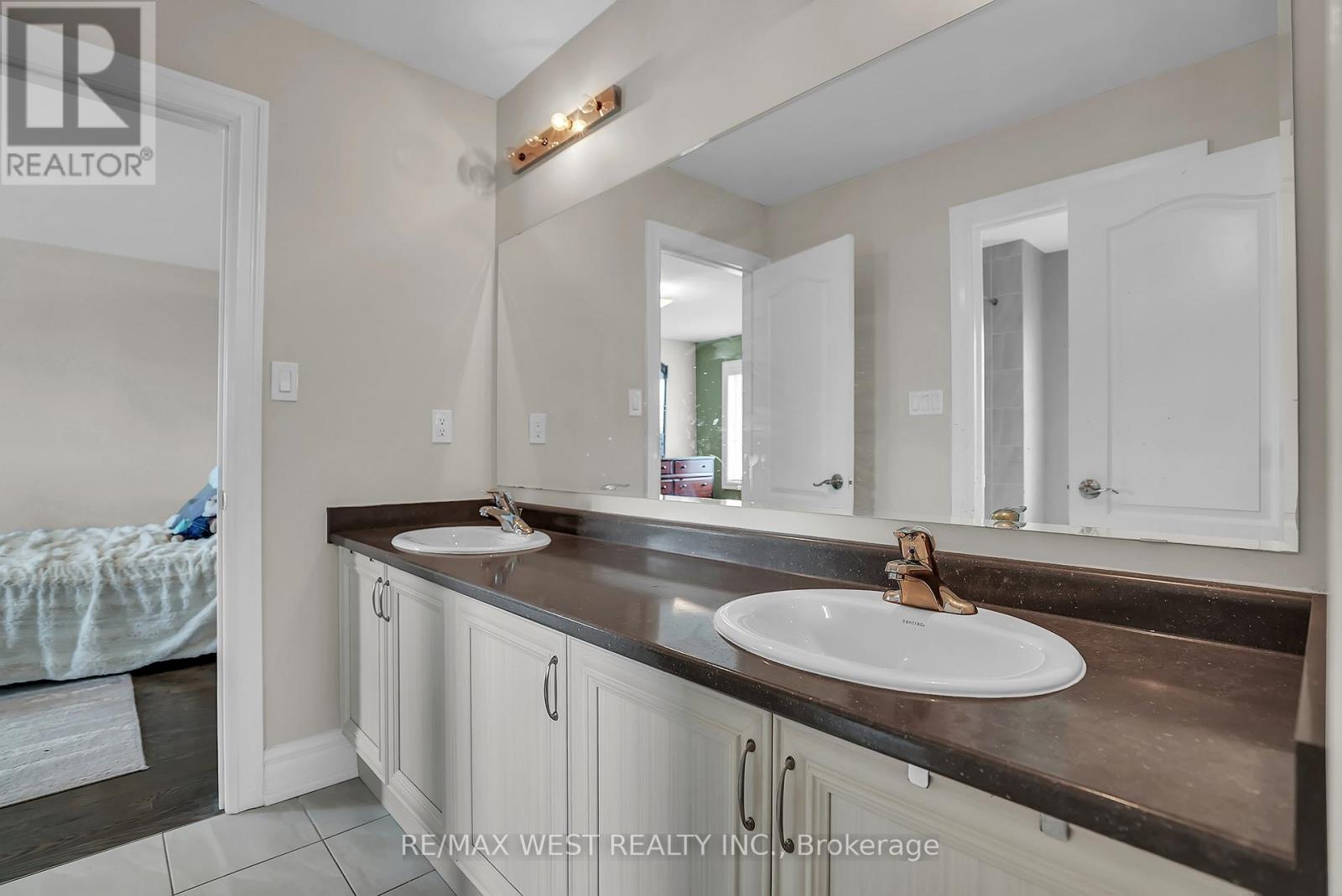 23 Webb Trail, New Tecumseth (Tottenham), Ontario  L0G 1W0 - Photo 11 - N12943442