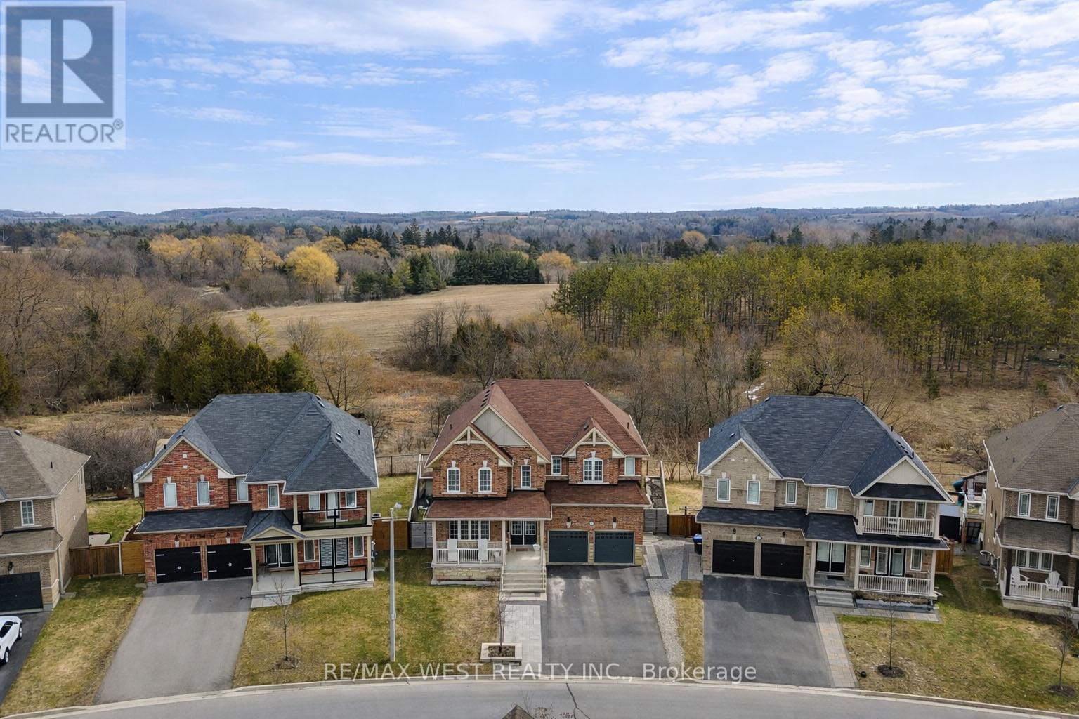 23 Webb Trail, New Tecumseth (Tottenham), Ontario  L0G 1W0 - Photo 2 - N12943442