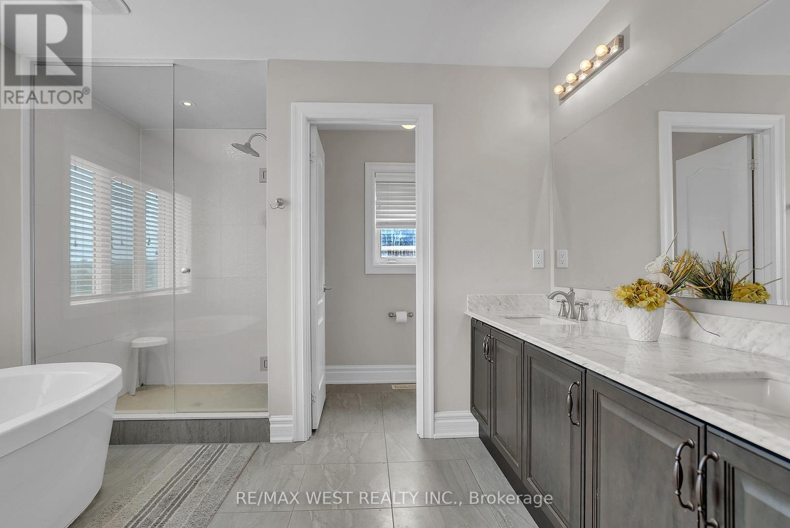 23 Webb Trail, New Tecumseth (Tottenham), Ontario  L0G 1W0 - Photo 9 - N12943442