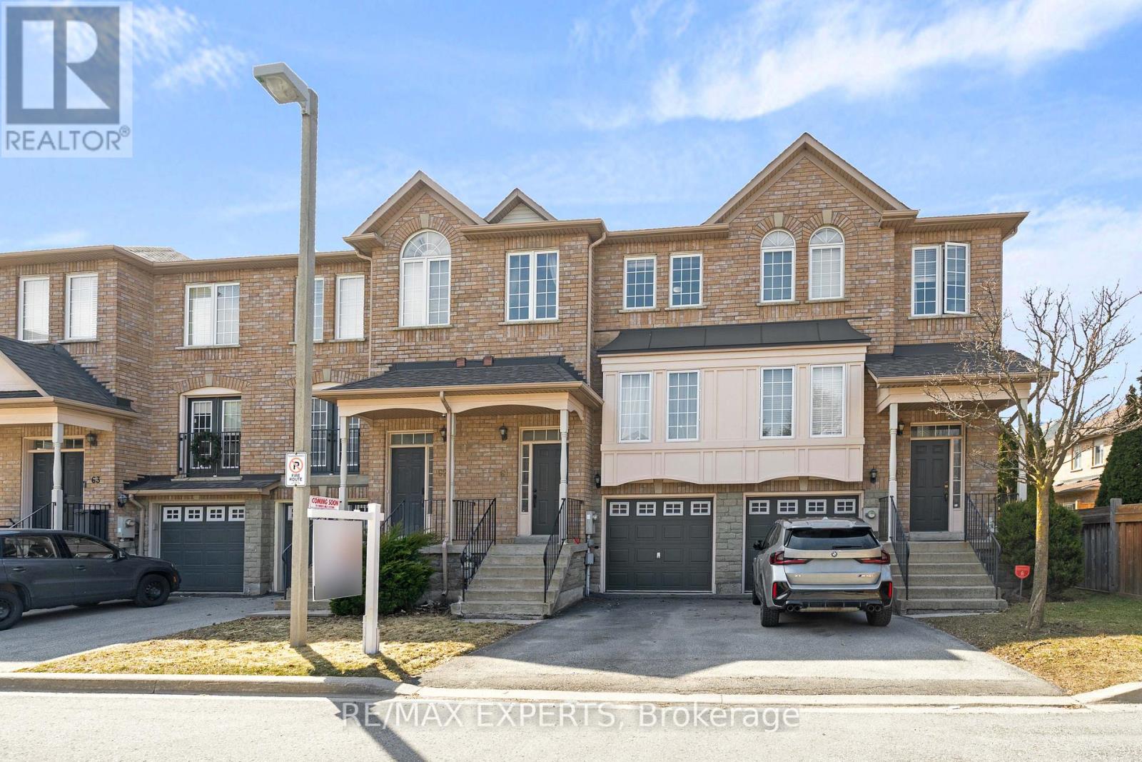61 - 19 FOXCHASE AVENUE, Vaughan, Ontario