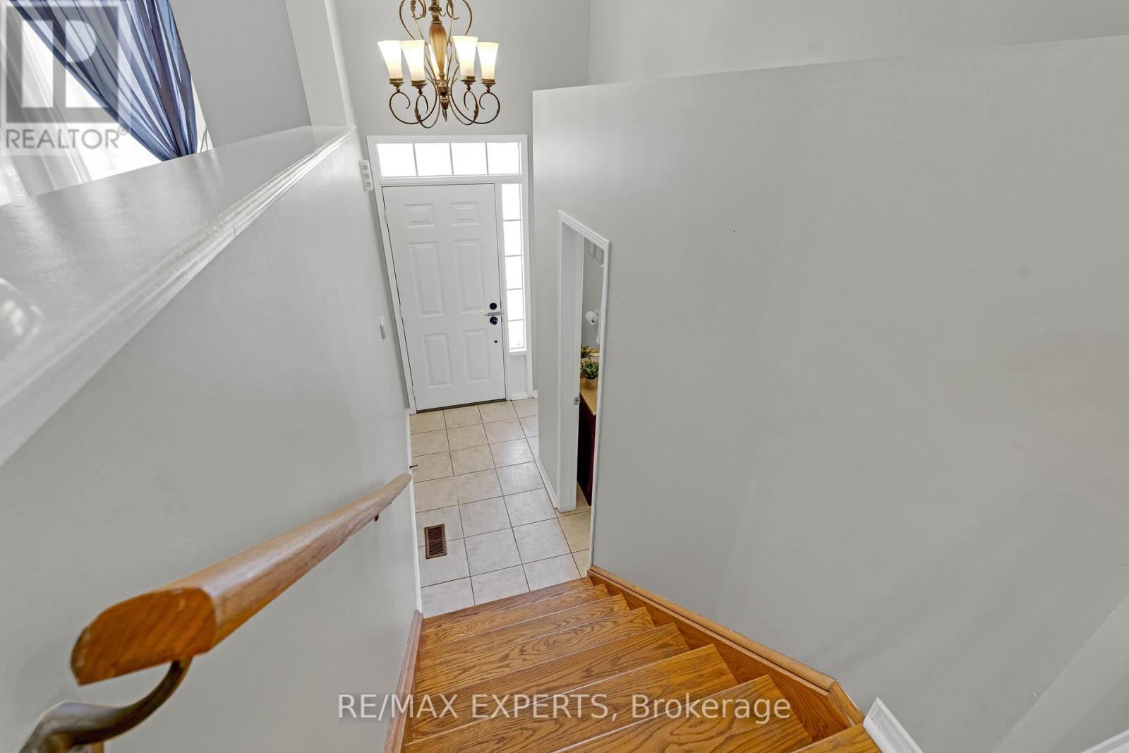 61 - 19 Foxchase Avenue, Vaughan, Ontario  L4L 9N1 - Photo 3 - N12943446