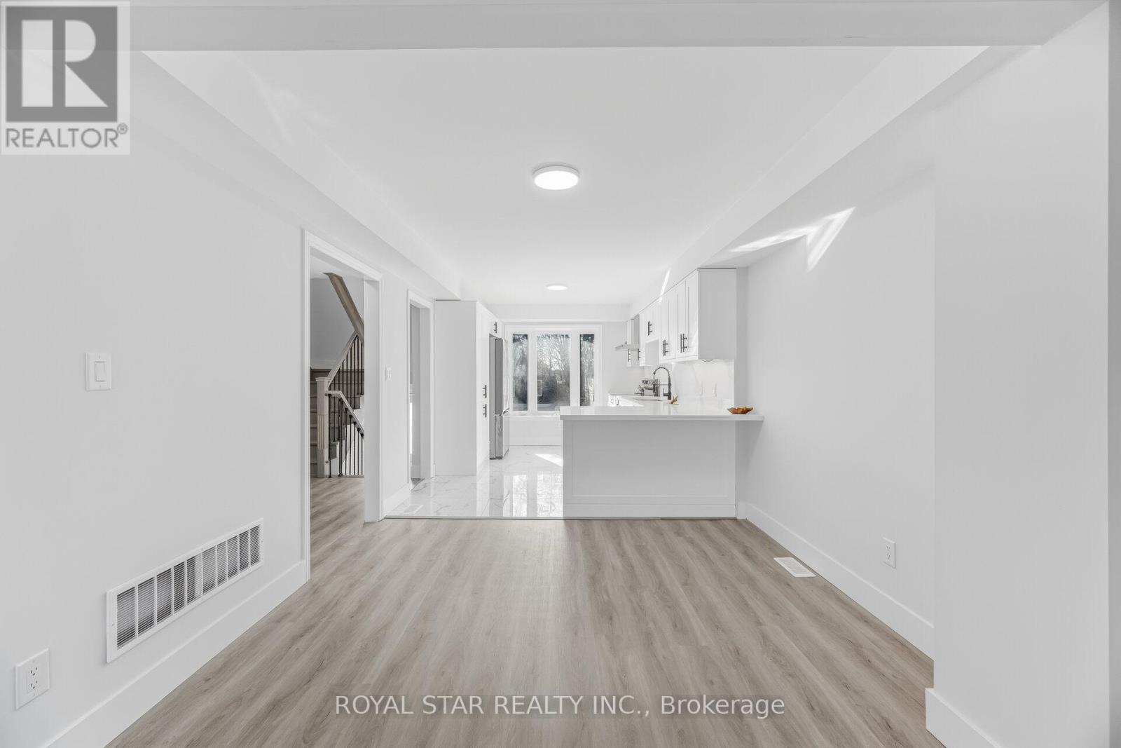 3 - 11 Plaisance Road, Richmond Hill, Ontario  L4C 5H1 - Photo 15 - N12943476