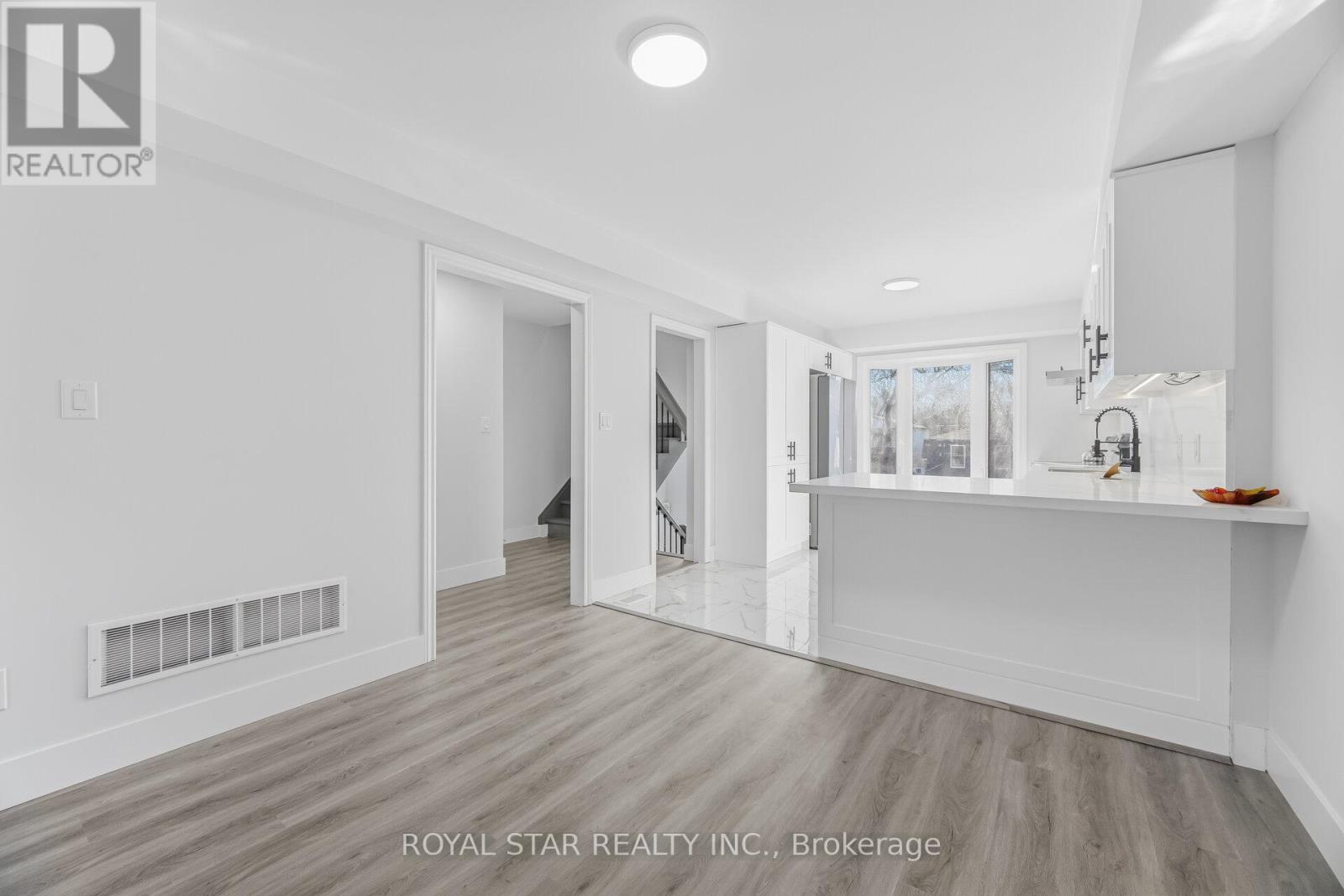 3 - 11 Plaisance Road, Richmond Hill, Ontario  L4C 5H1 - Photo 18 - N12943476