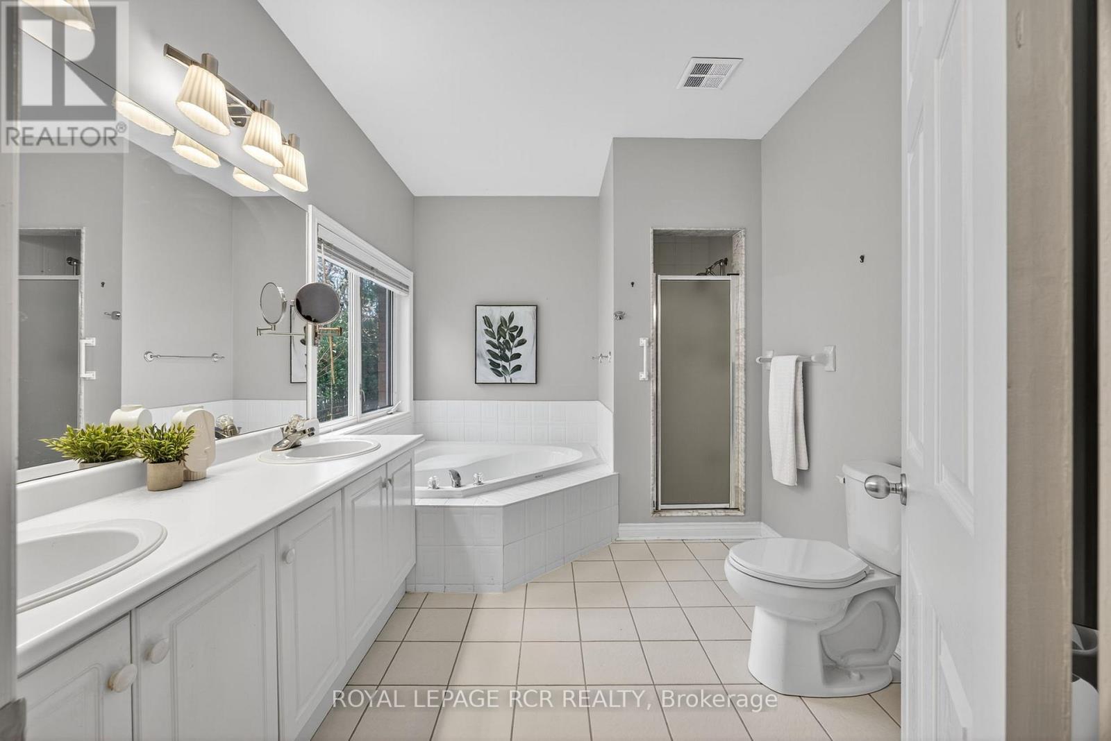 932 Shadrach Drive, Newmarket, Ontario  L3X 2H4 - Photo 23 - N12943482