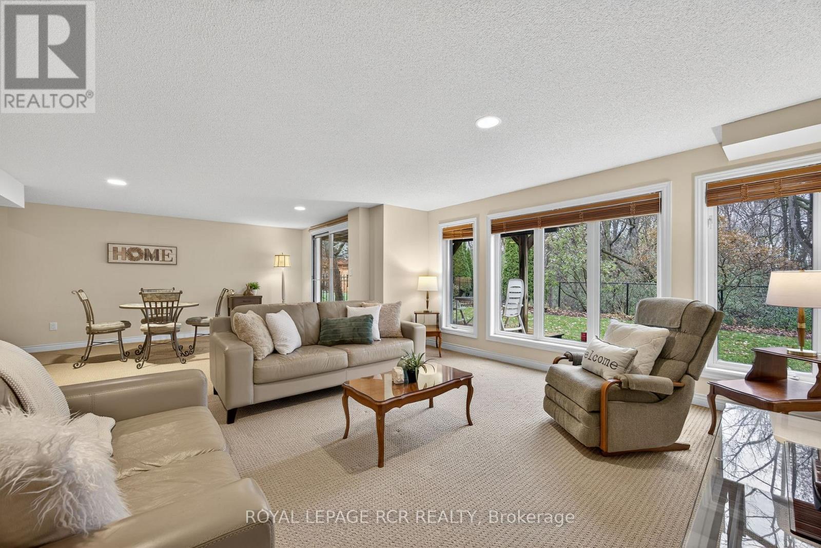 932 Shadrach Drive, Newmarket, Ontario  L3X 2H4 - Photo 32 - N12943482