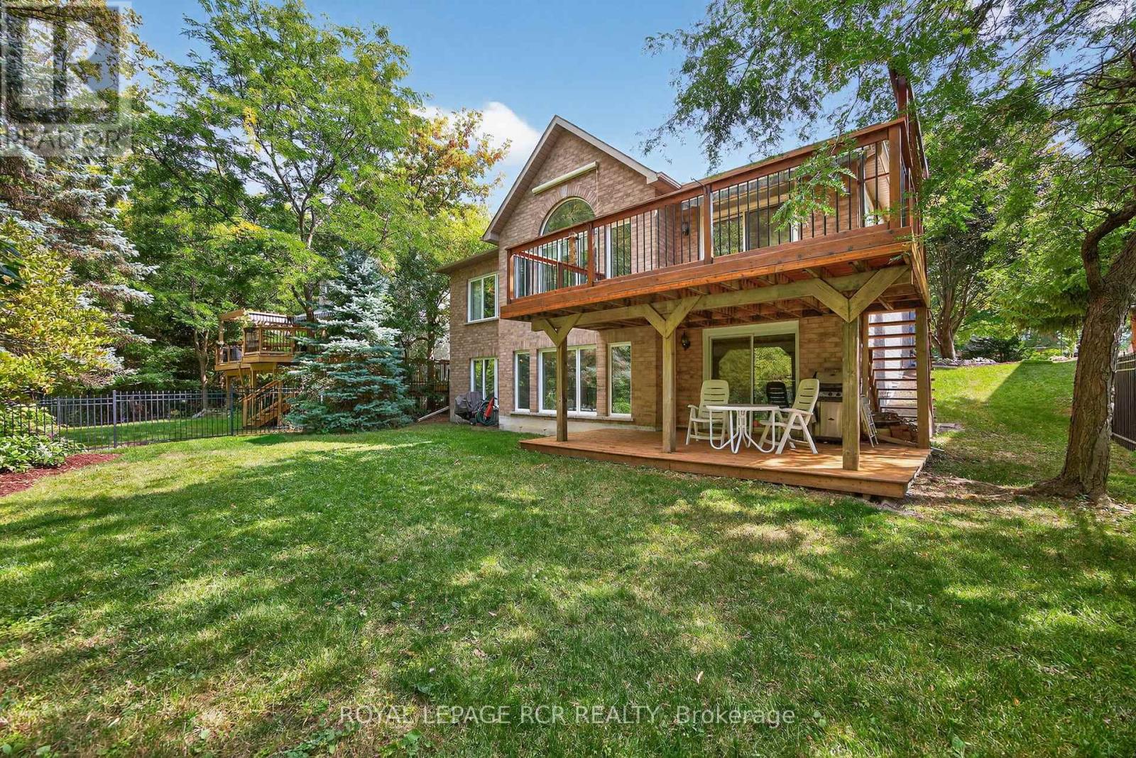 932 Shadrach Drive, Newmarket, Ontario  L3X 2H4 - Photo 46 - N12943482