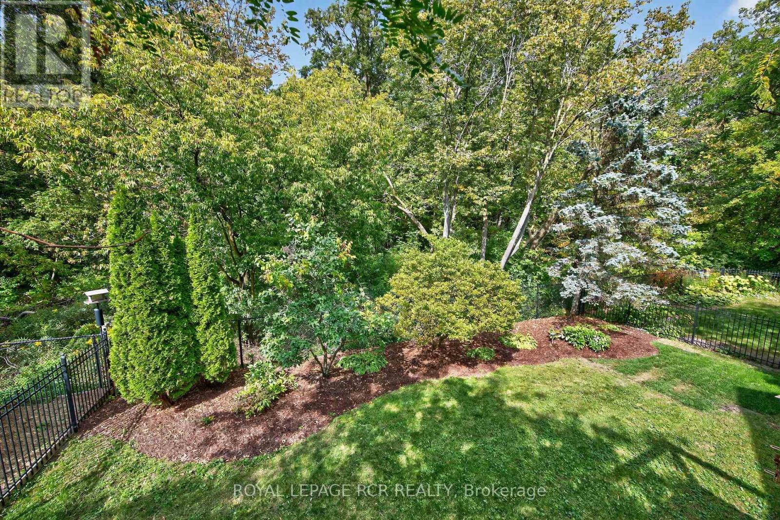 932 Shadrach Drive, Newmarket, Ontario  L3X 2H4 - Photo 49 - N12943482