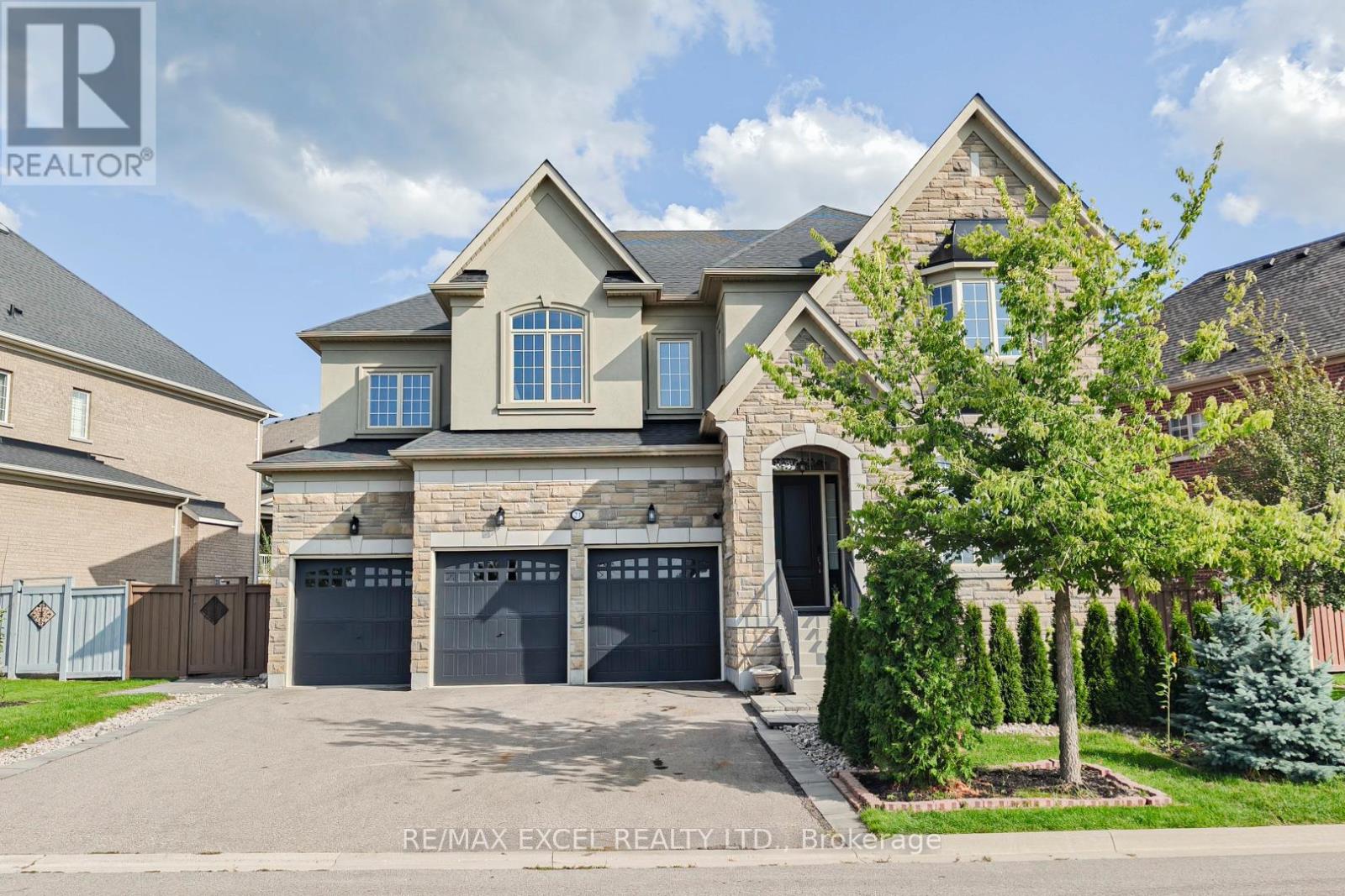 21 PARADISE VALLEY TRAIL, King, Ontario