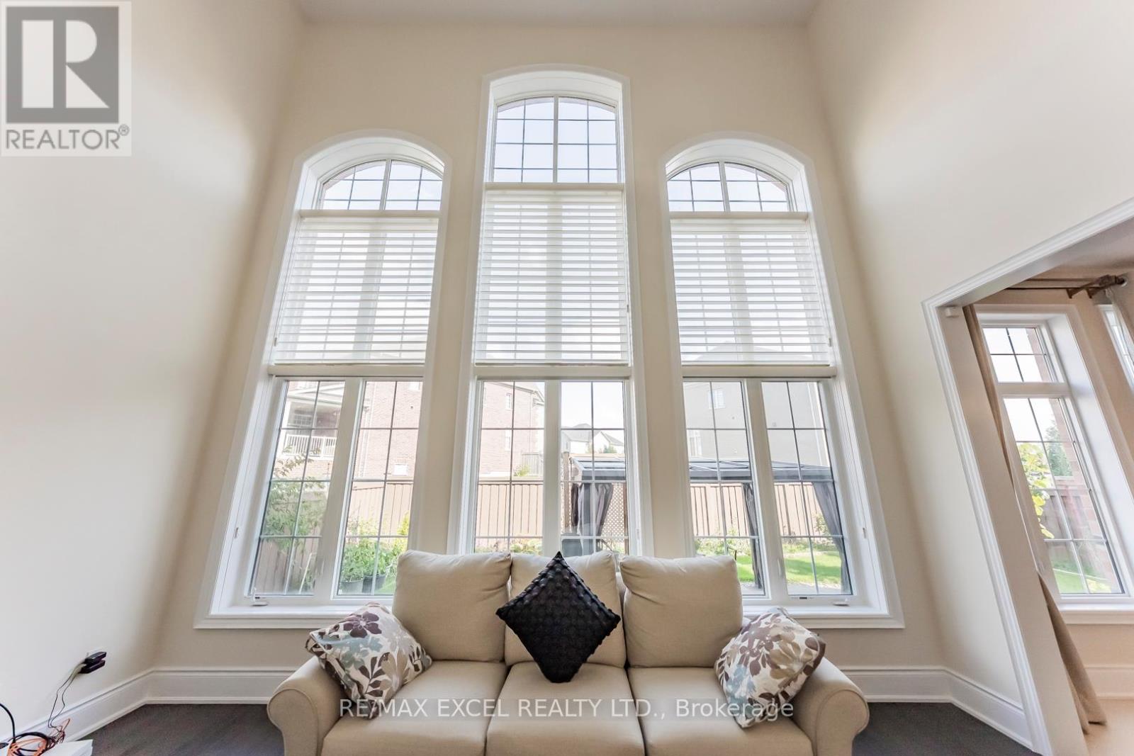 21 Paradise Valley Trail, King, Ontario  L7B 0A5 - Photo 14 - N12943508