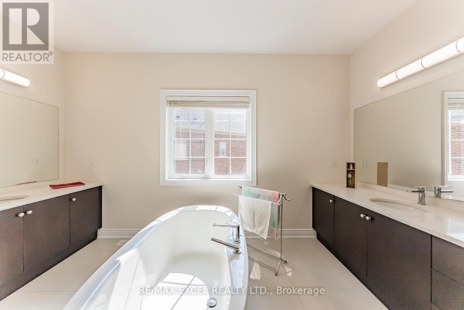 21 Paradise Valley Trail, King, Ontario  L7B 0A5 - Photo 31 - N12943508