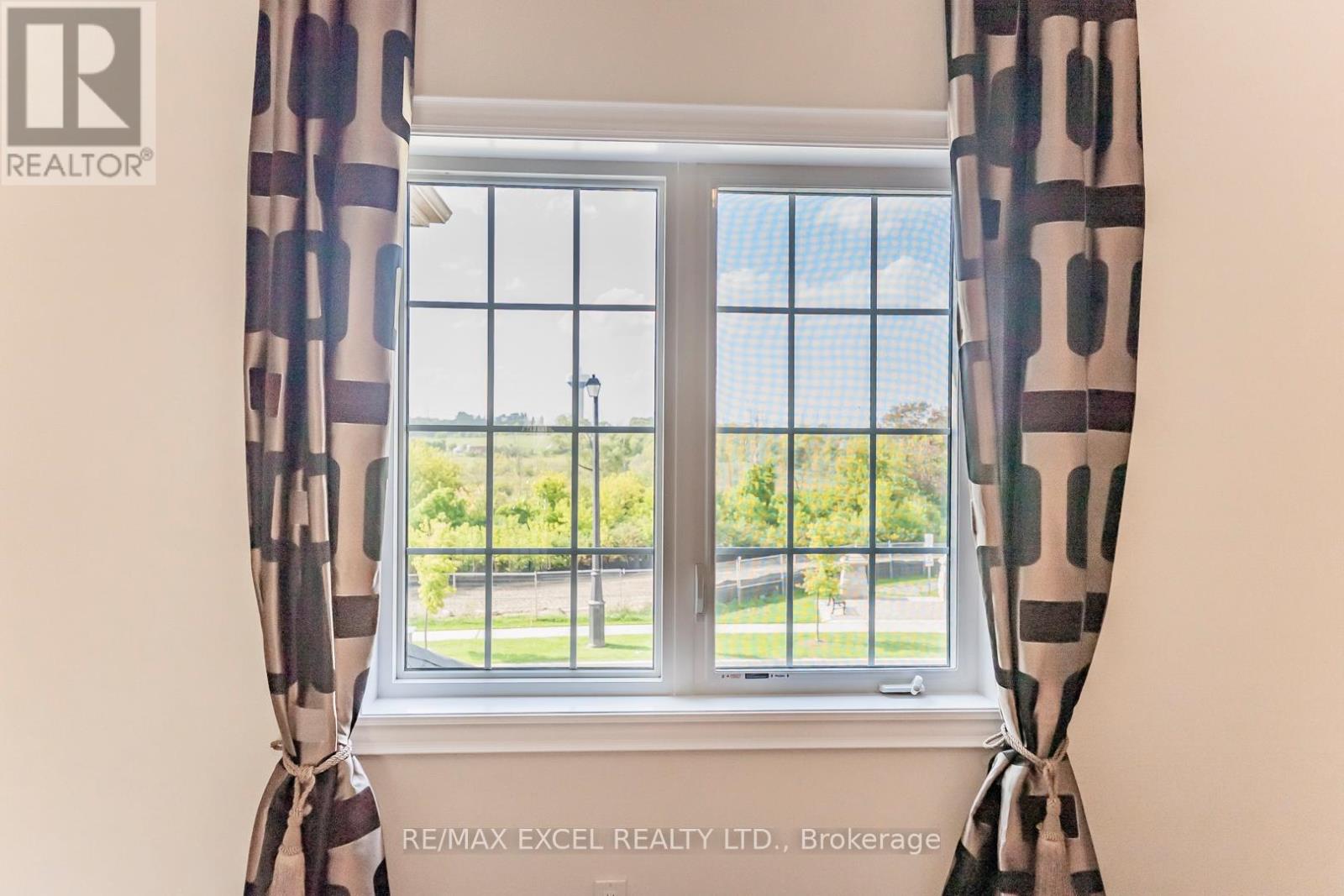 21 Paradise Valley Trail, King, Ontario  L7B 0A5 - Photo 38 - N12943508