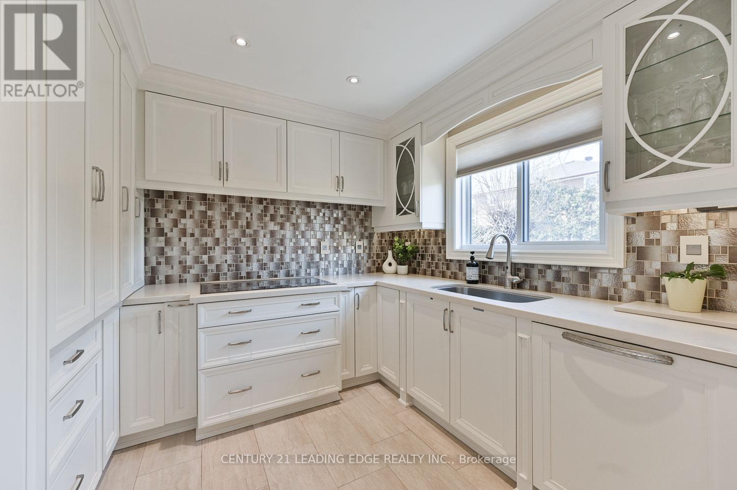 5 Sawyer Crescent, Markham, Ontario  L3P 5V1 - Photo 11 - N12943620