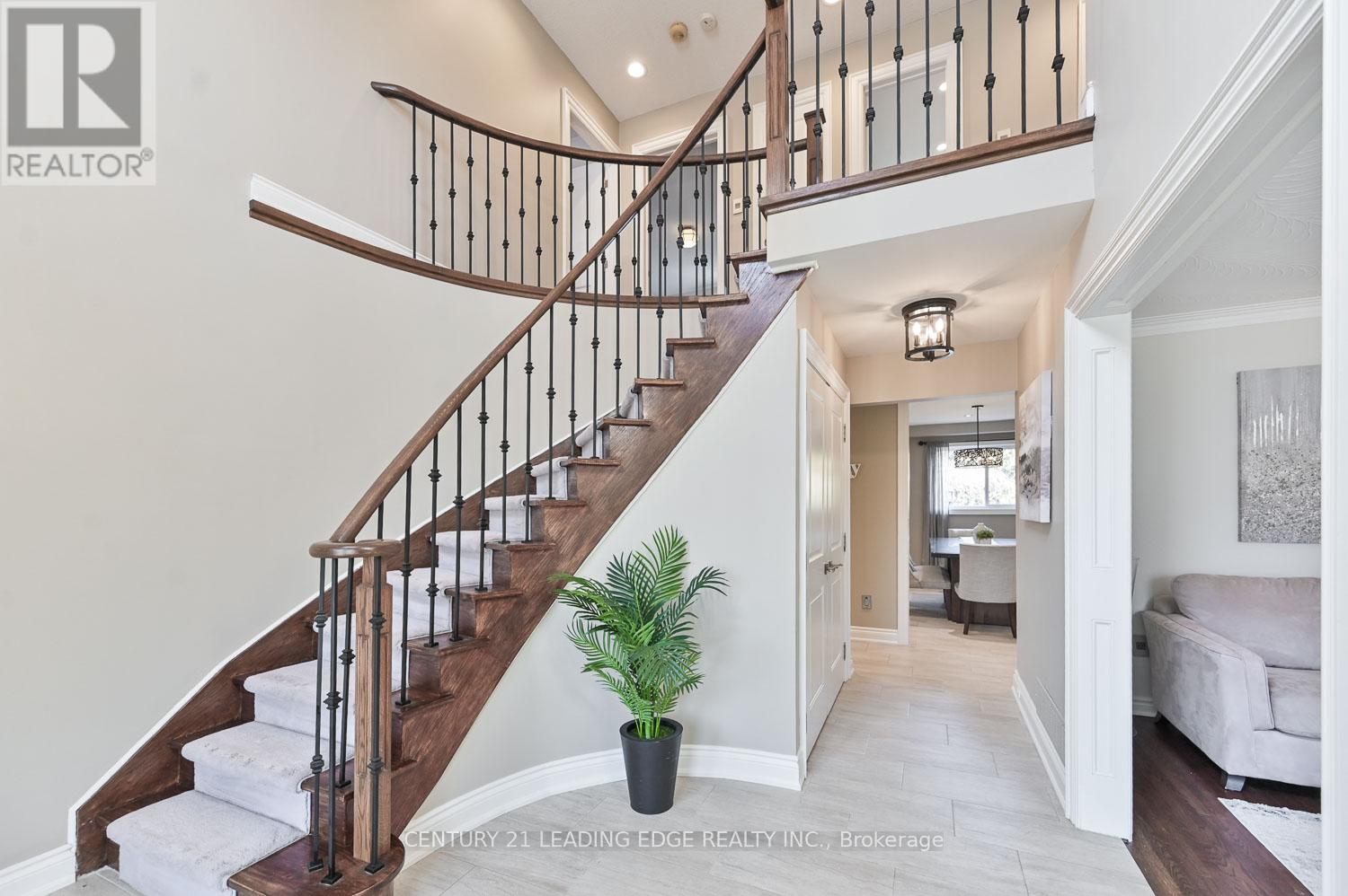 5 Sawyer Crescent, Markham, Ontario  L3P 5V1 - Photo 4 - N12943620