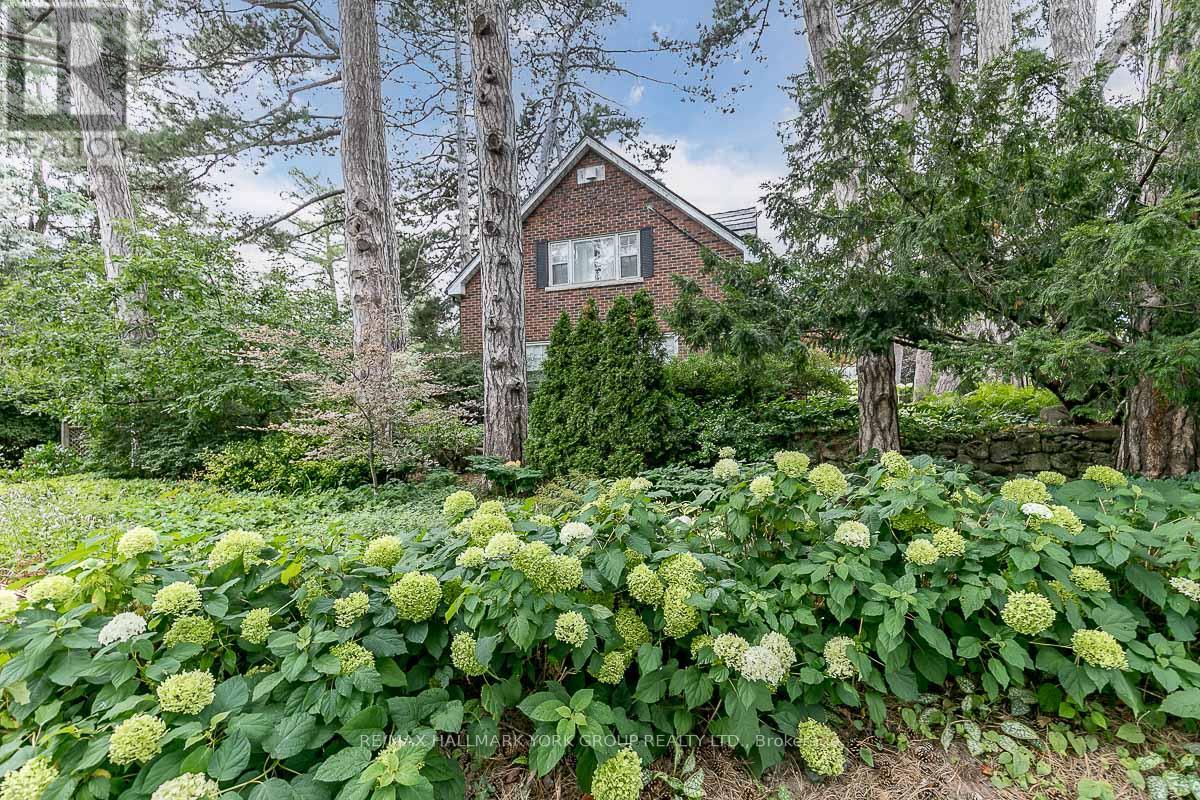 78 Wells Street, Aurora, Ontario  L4G 1S9 - Photo 46 - N12943768