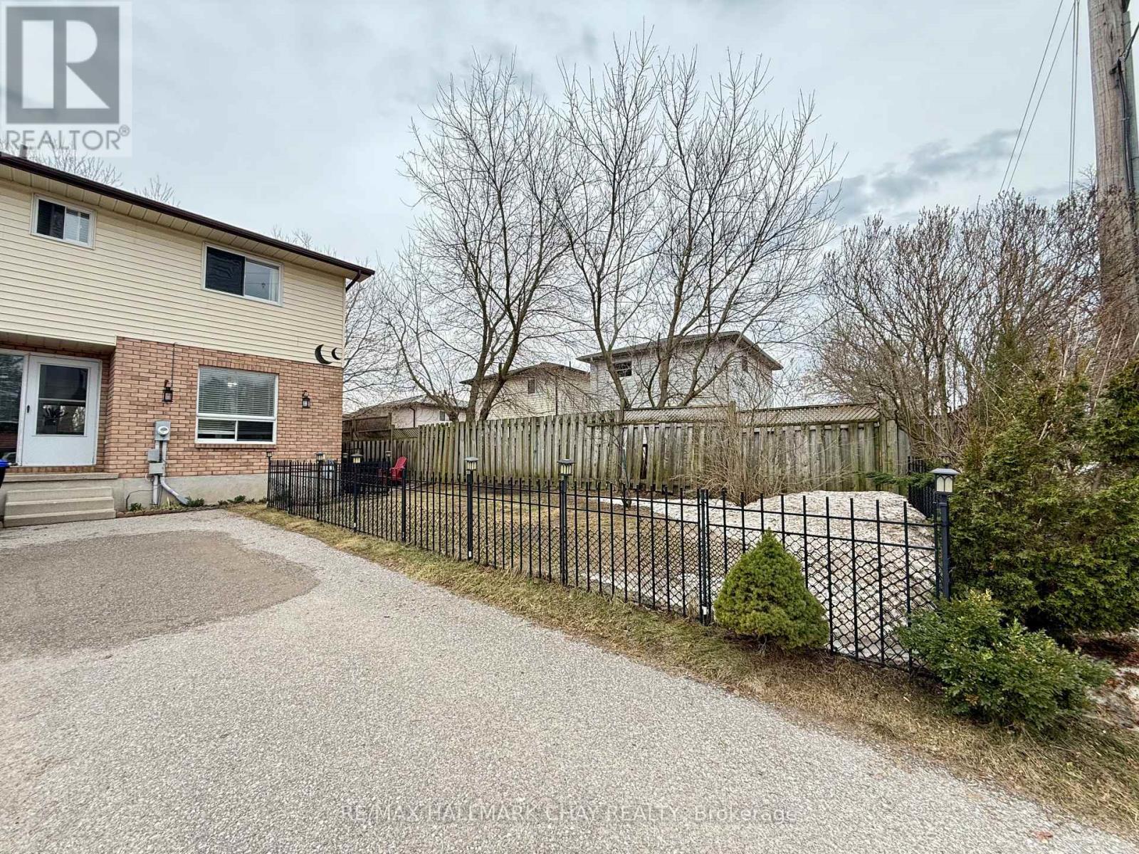 60 Osborn Street, Essa, Ontario  L0M 1B0 - Photo 16 - N12943810