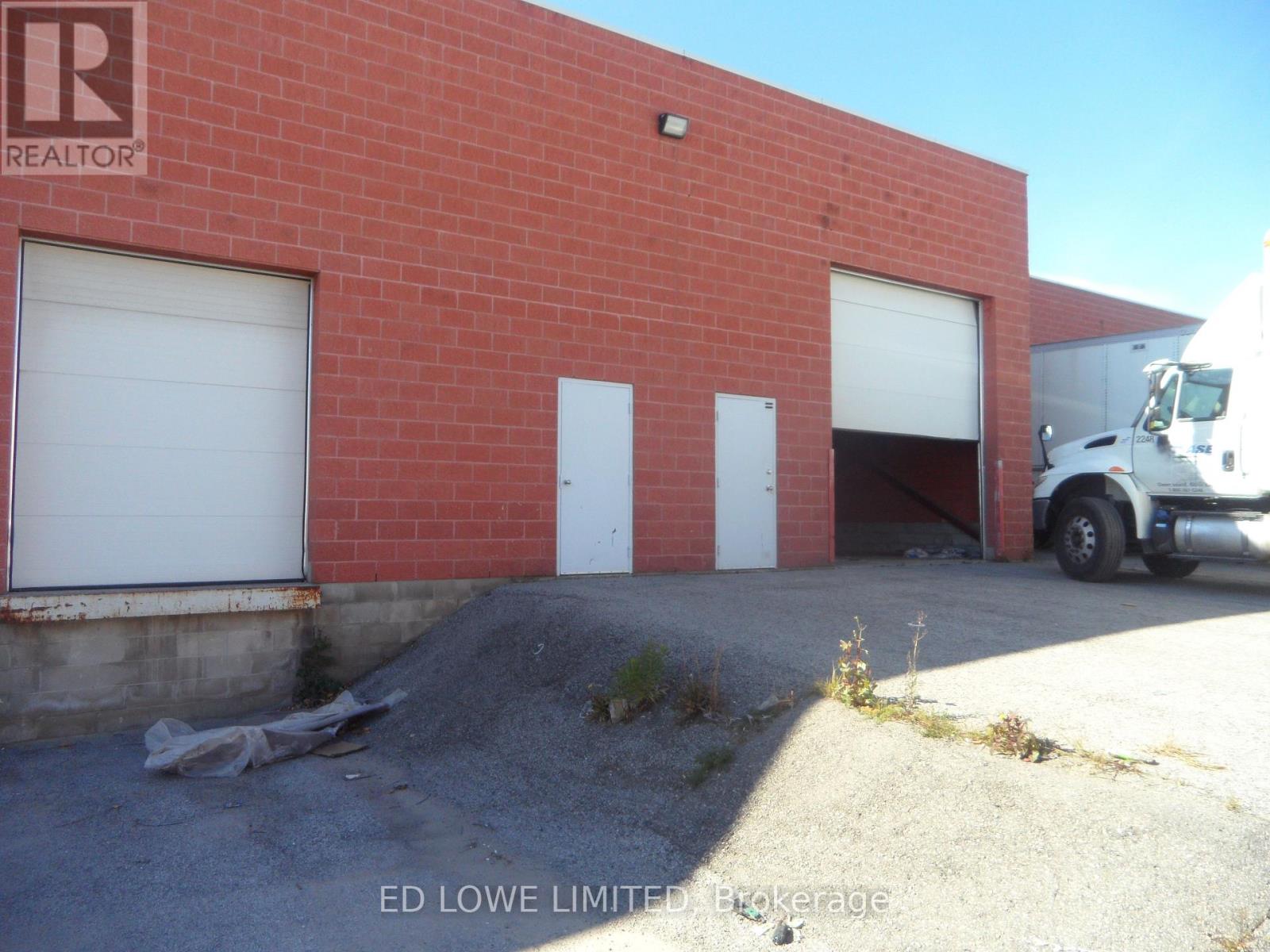 9 & 10 - 112 Saunders Road, Barrie, Ontario  L4N 9A8 - Photo 2 - S12943424