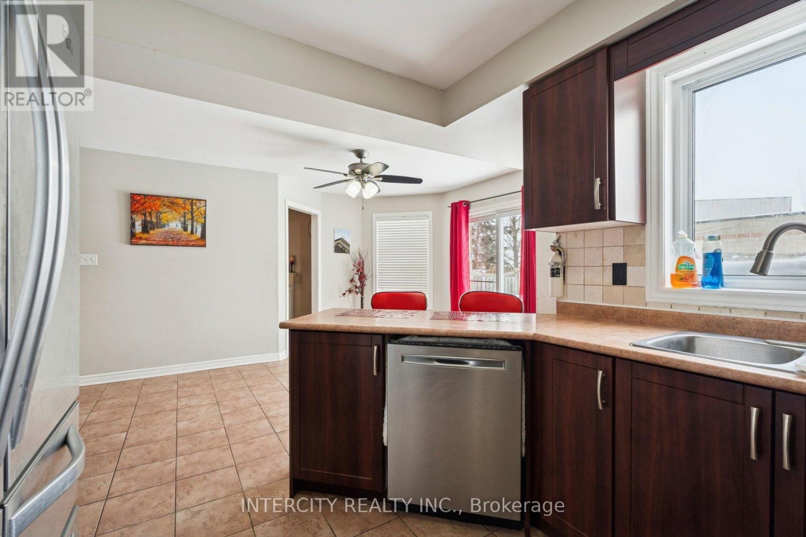 25 Meyer Avenue, Barrie (East Bayfield), Ontario  L4M 6Y1 - Photo 15 - S12943604