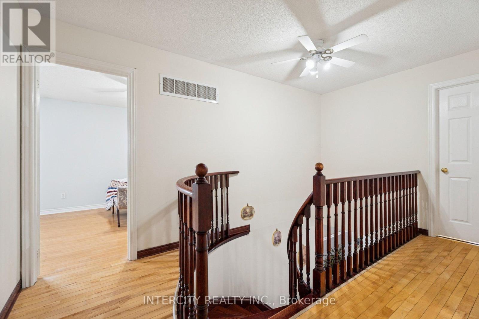 25 Meyer Avenue, Barrie (East Bayfield), Ontario  L4M 6Y1 - Photo 23 - S12943604