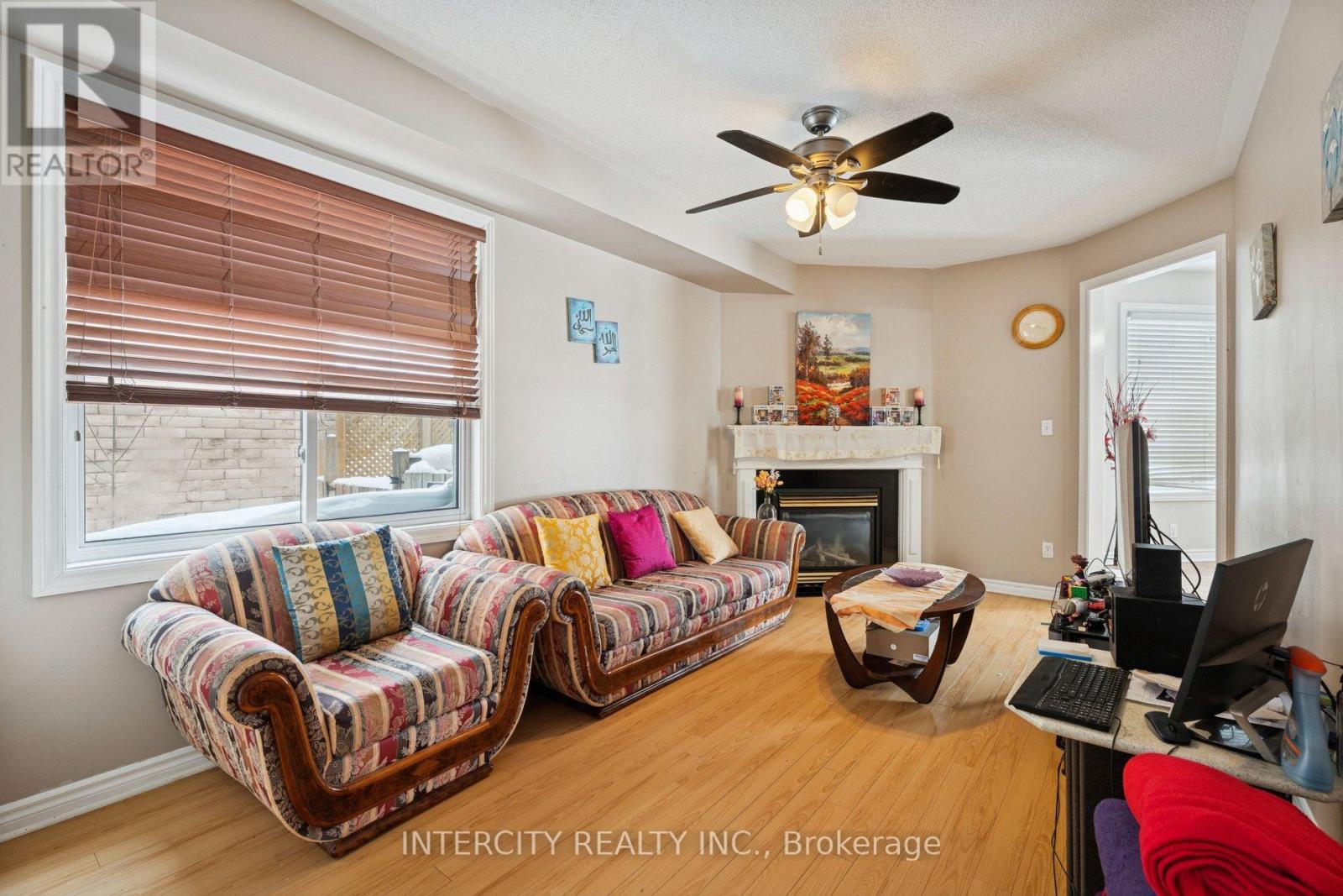 25 Meyer Avenue, Barrie (East Bayfield), Ontario  L4M 6Y1 - Photo 9 - S12943604