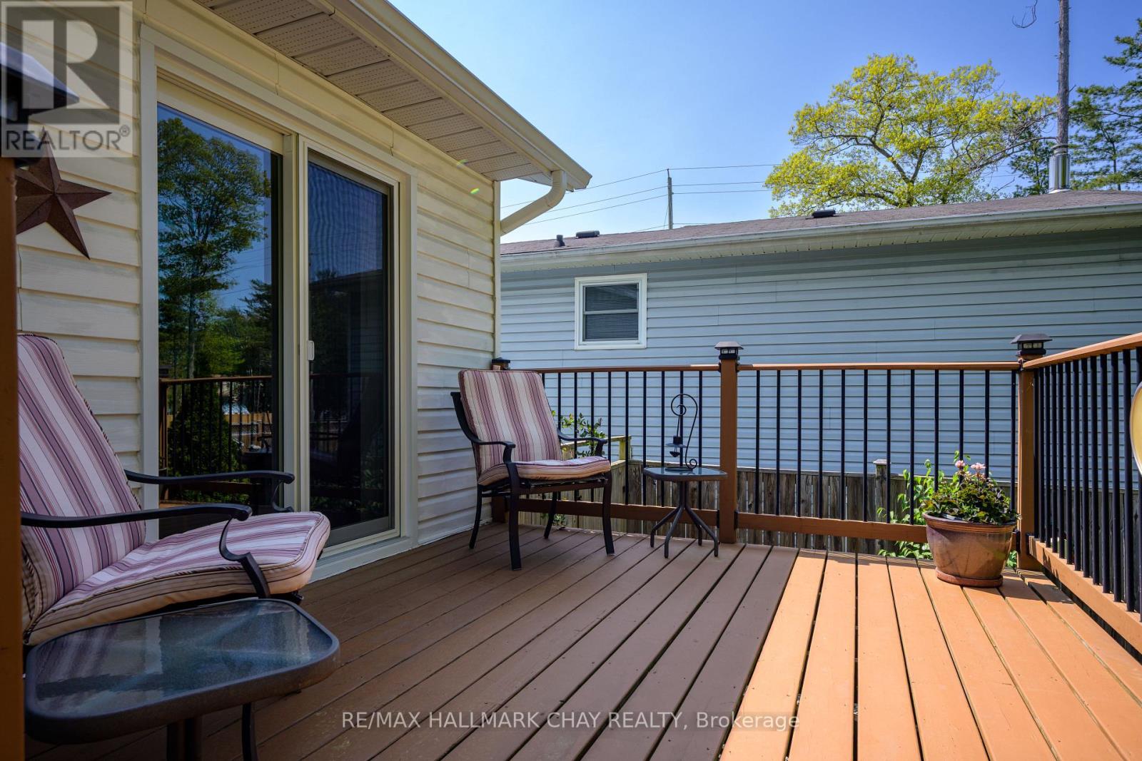 15 Oaktree Court, Wasaga Beach, Ontario  L9Z 2S3 - Photo 17 - S12943612