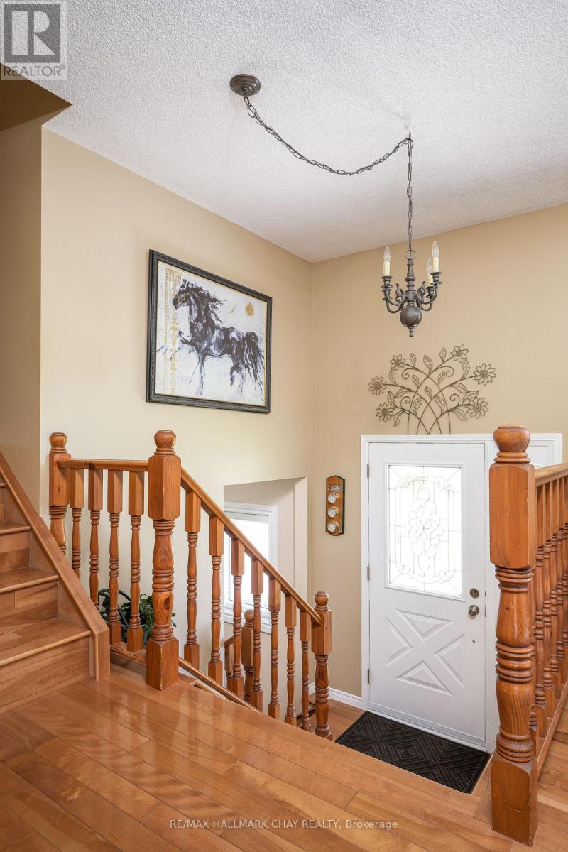 15 Oaktree Court, Wasaga Beach, Ontario  L9Z 2S3 - Photo 23 - S12943612