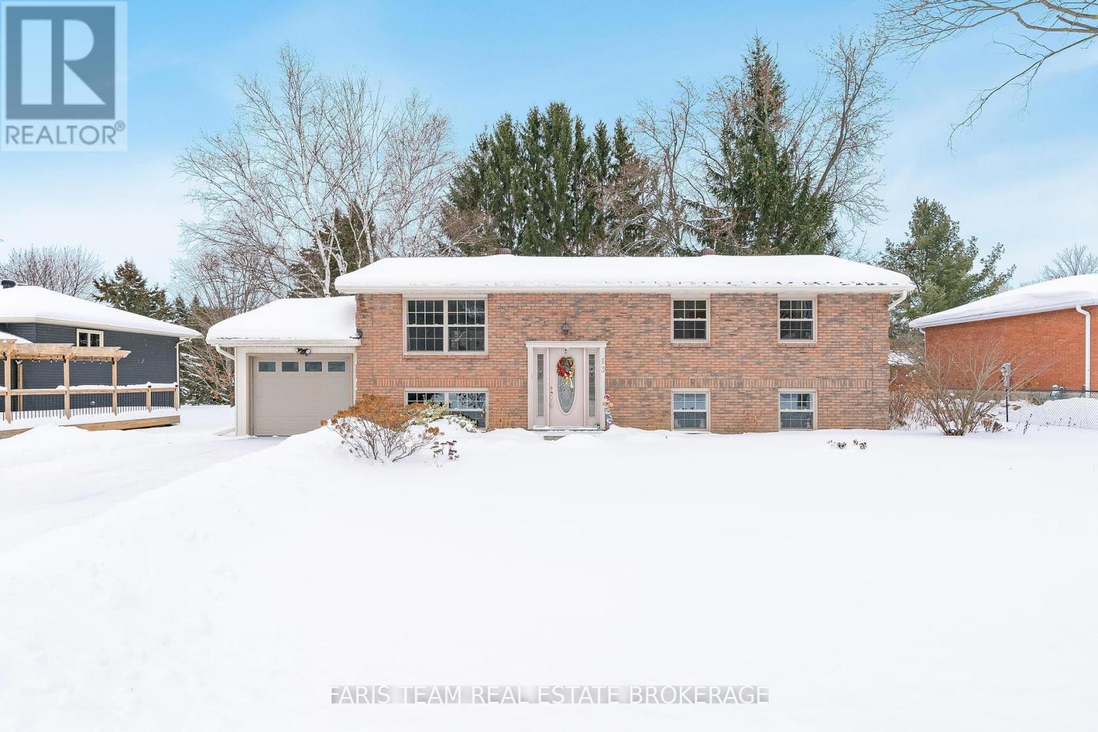 13 Jardine Crescent, Clearview, Ontario  L0M 1G0 - Photo 2 - S12943680