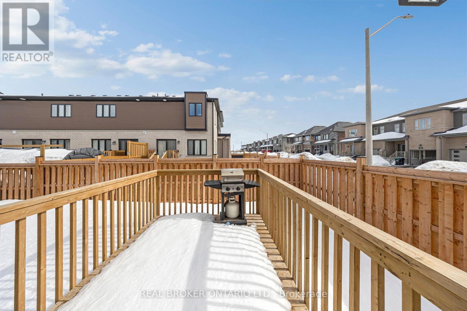 48 Barnyard Trail, Barrie, Ontario  L9J 0C2 - Photo 22 - S12943690