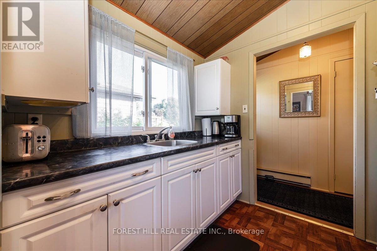 67 Lake Avenue, Ramara, Ontario  L0K 1B0 - Photo 7 - S12943730