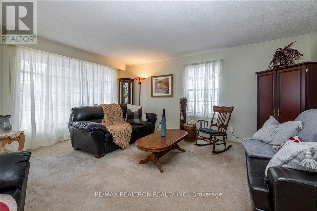 108 Eighth Street, Collingwood, Ontario  L9Y 2C5 - Photo 3 - S12943732