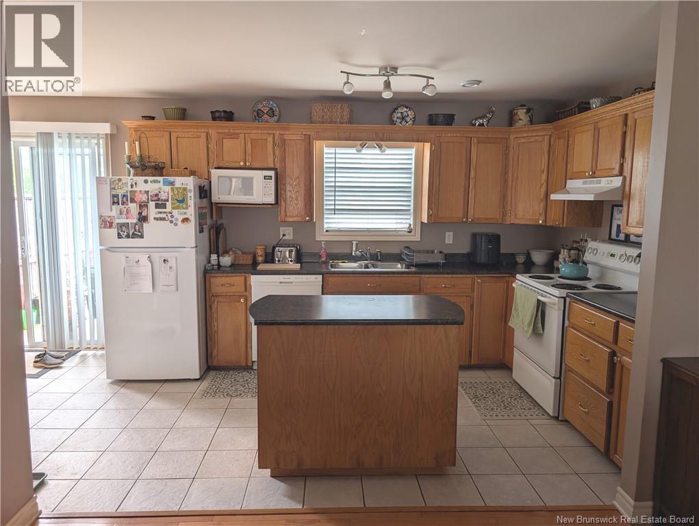 489-491 Hillsborough Road, Riverview, New Brunswick  E1B 3T7 - Photo 2 - NB136316