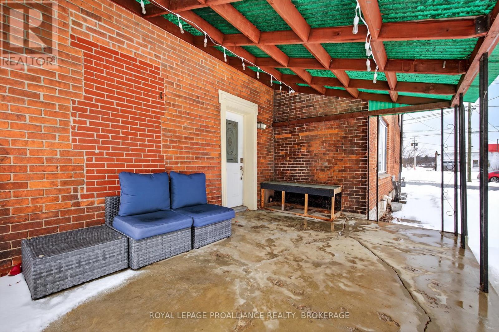 118 East Street E, Greater Napanee, Ontario  K7R 1S6 - Photo 37 - X12943524