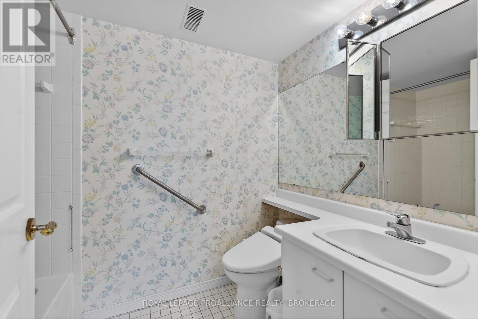 306 - 257 Bath Road, Kingston, Ontario  K7M 7T3 - Photo 23 - X12943550