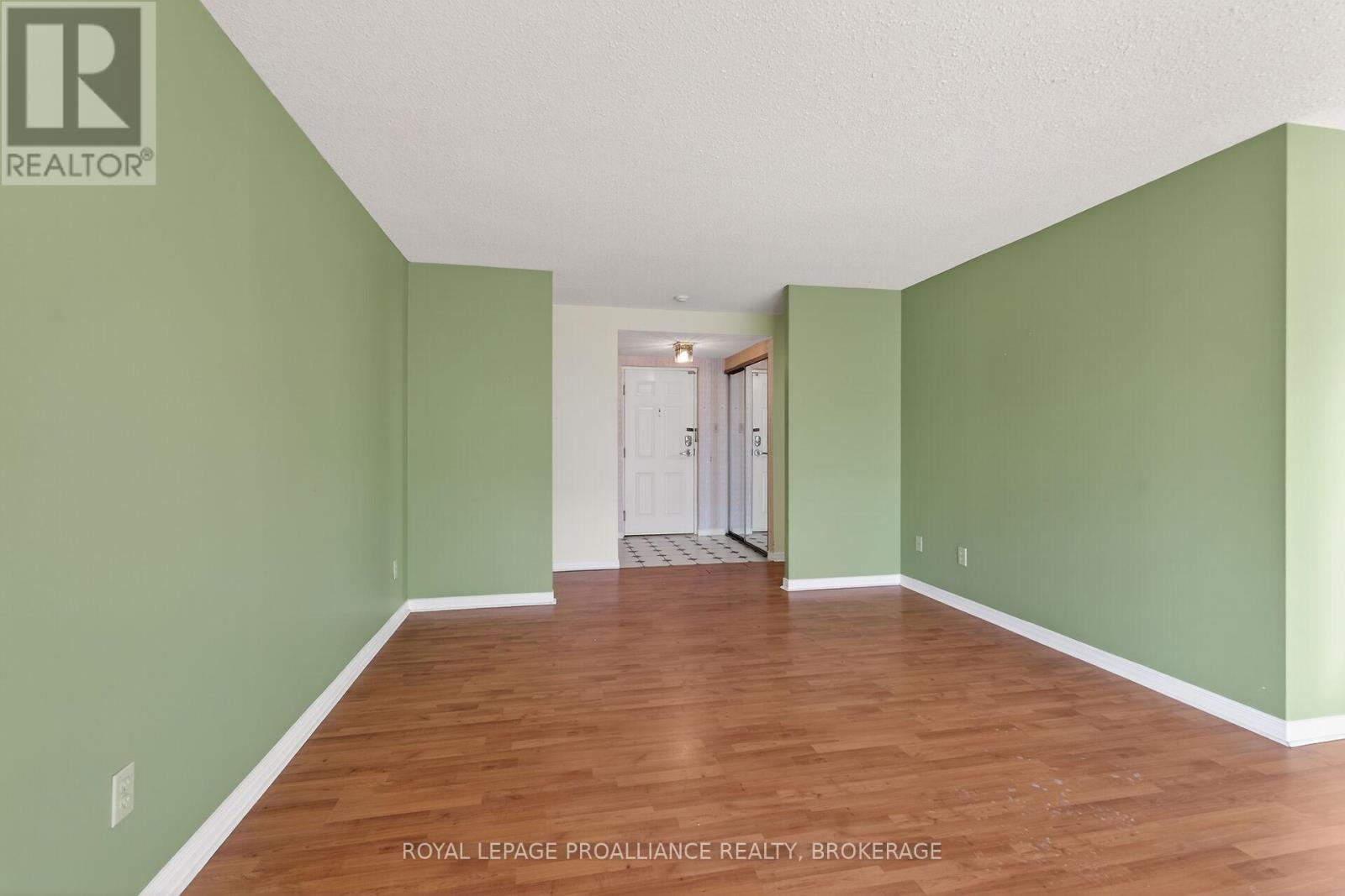 306 - 257 Bath Road, Kingston, Ontario  K7M 7T3 - Photo 6 - X12943550