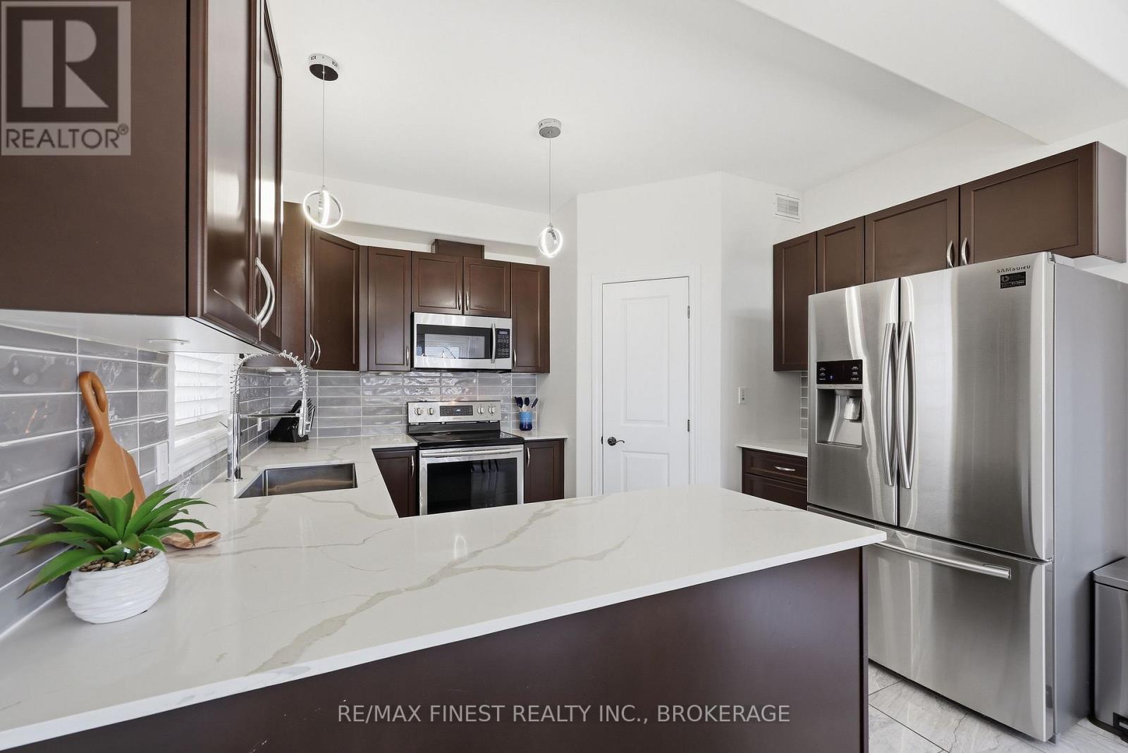 108 Pratt Drive, Loyalist, Ontario  K7N 0A4 - Photo 27 - X12943824