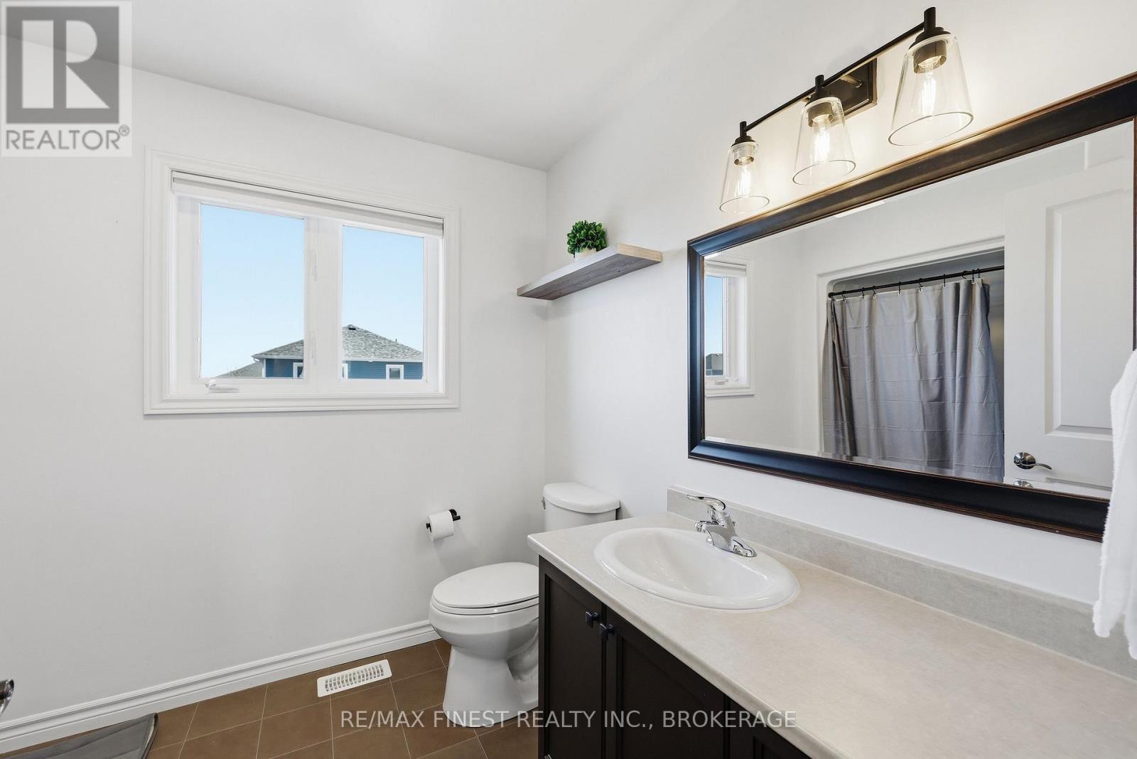 108 Pratt Drive, Loyalist, Ontario  K7N 0A4 - Photo 36 - X12943824