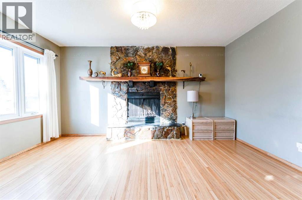 2018 Cottonwood Crescent Se, Calgary, Alberta  T2B 1T1 - Photo 3 - A2295913