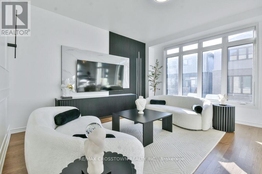 104 Shepherd Drive, Barrie, Ontario  L9S 2Z4 - Photo 9 - S12910302