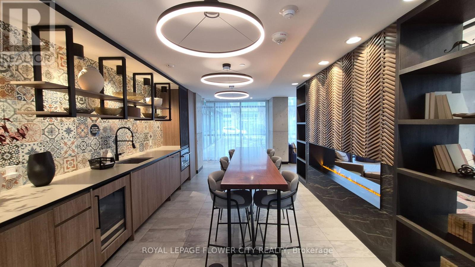 432 - 251 Manitoba Street, Toronto, Ontario  M8Y 0C7 - Photo 13 - W12936610