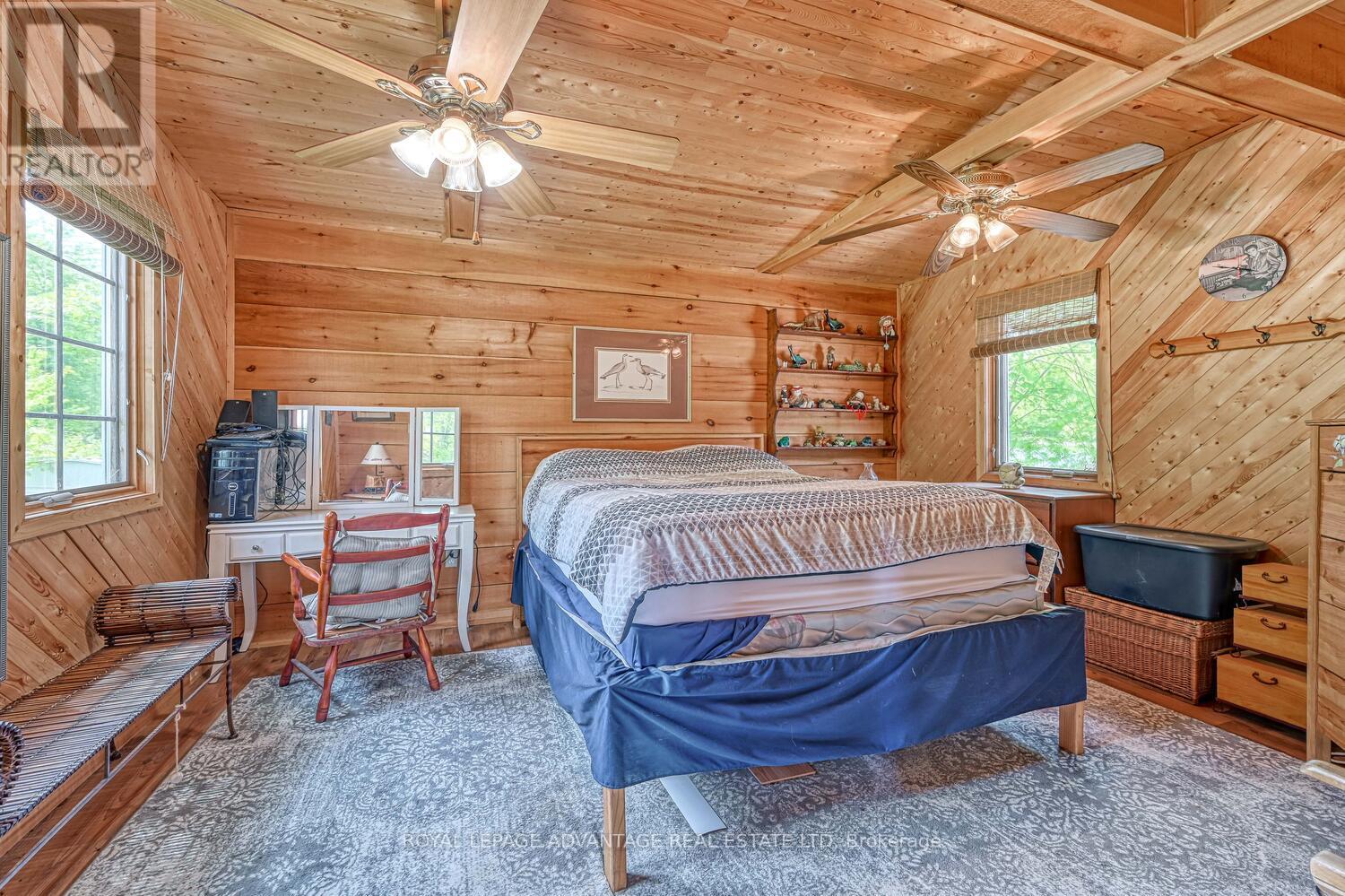 832 Klon Lane, Leeds And The Thousand Islands, Ontario  K0H 2N0 - Photo 21 - X12196649