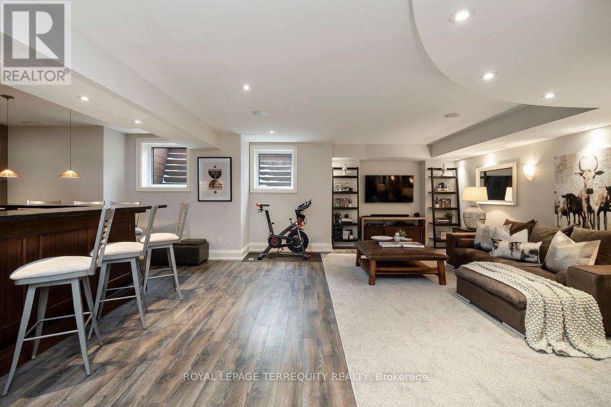 12 Elliott Avenue, Toronto, Ontario  M8X 2P8 - Photo 30 - W12943316