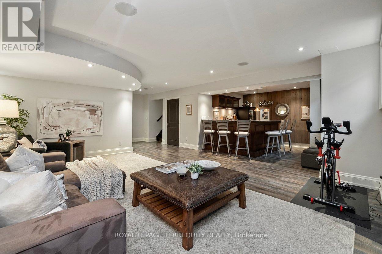 12 Elliott Avenue, Toronto, Ontario  M8X 2P8 - Photo 33 - W12943316