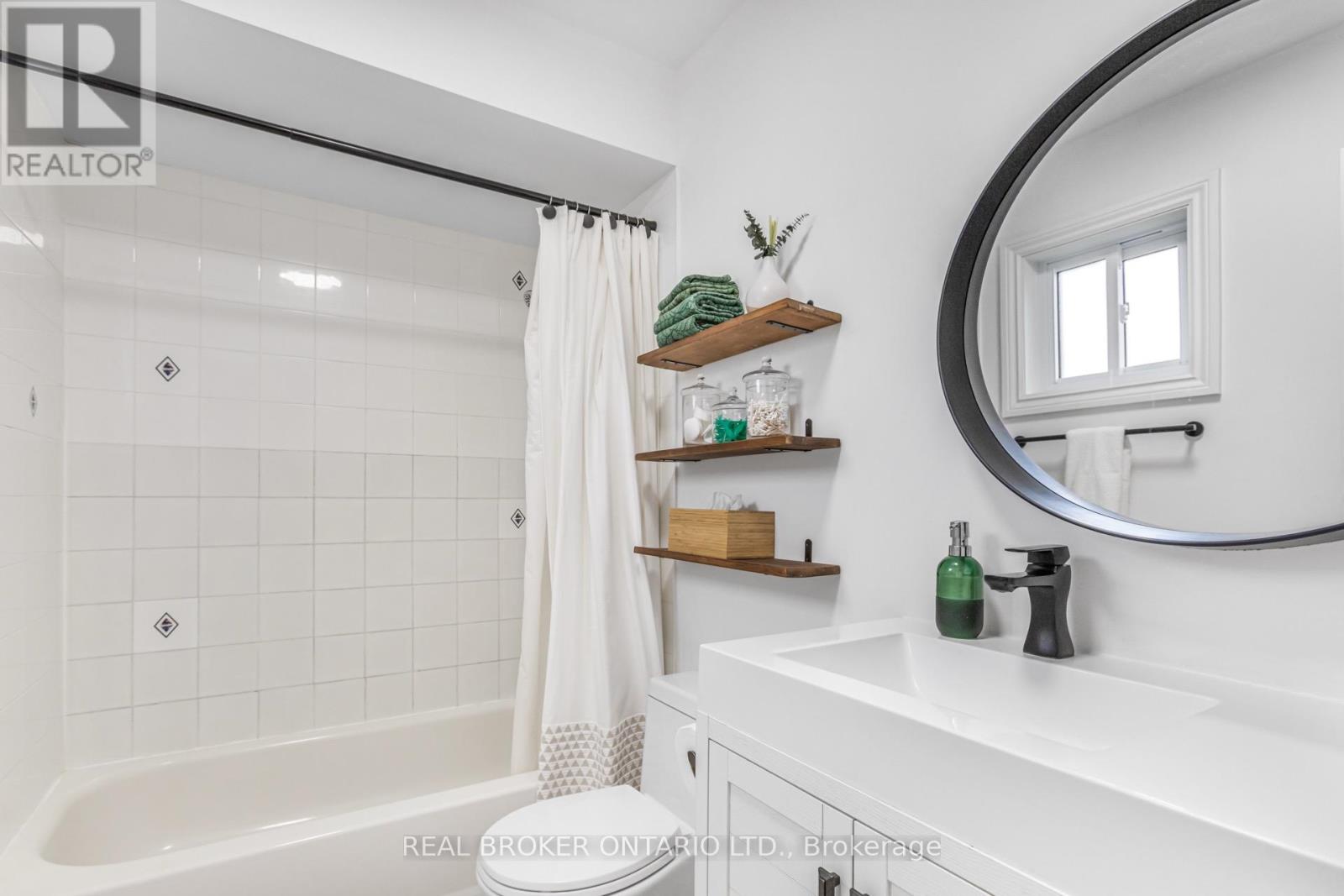 184 Howard Crescent, Orangeville, Ontario  L9W 4W3 - Photo 23 - W12943318