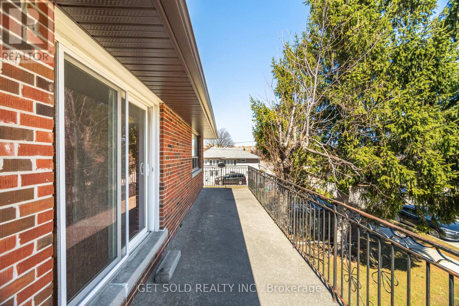 60 Erie Street, Toronto, Ontario  M6L 2P9 - Photo 21 - W12943322